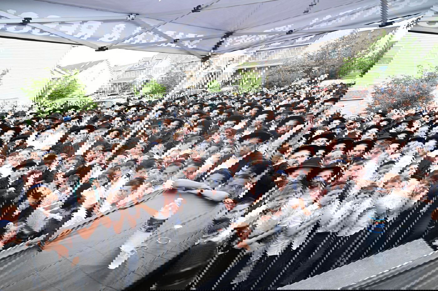 הקהילה בליקווד עם הגר"ע אוירבך