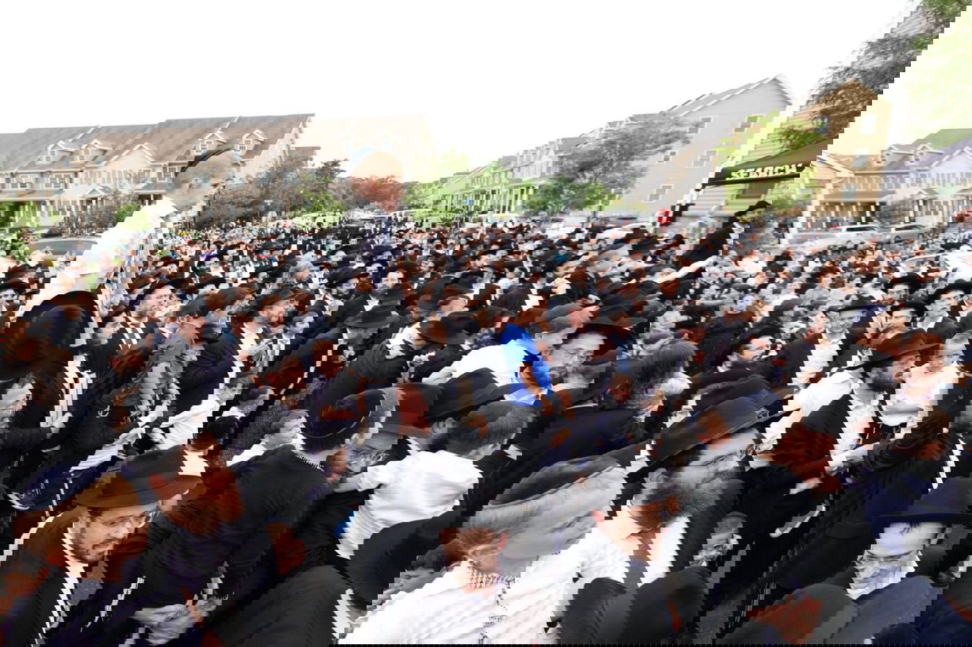 הקהילה בליקווד עם הגר"ע אוירבך