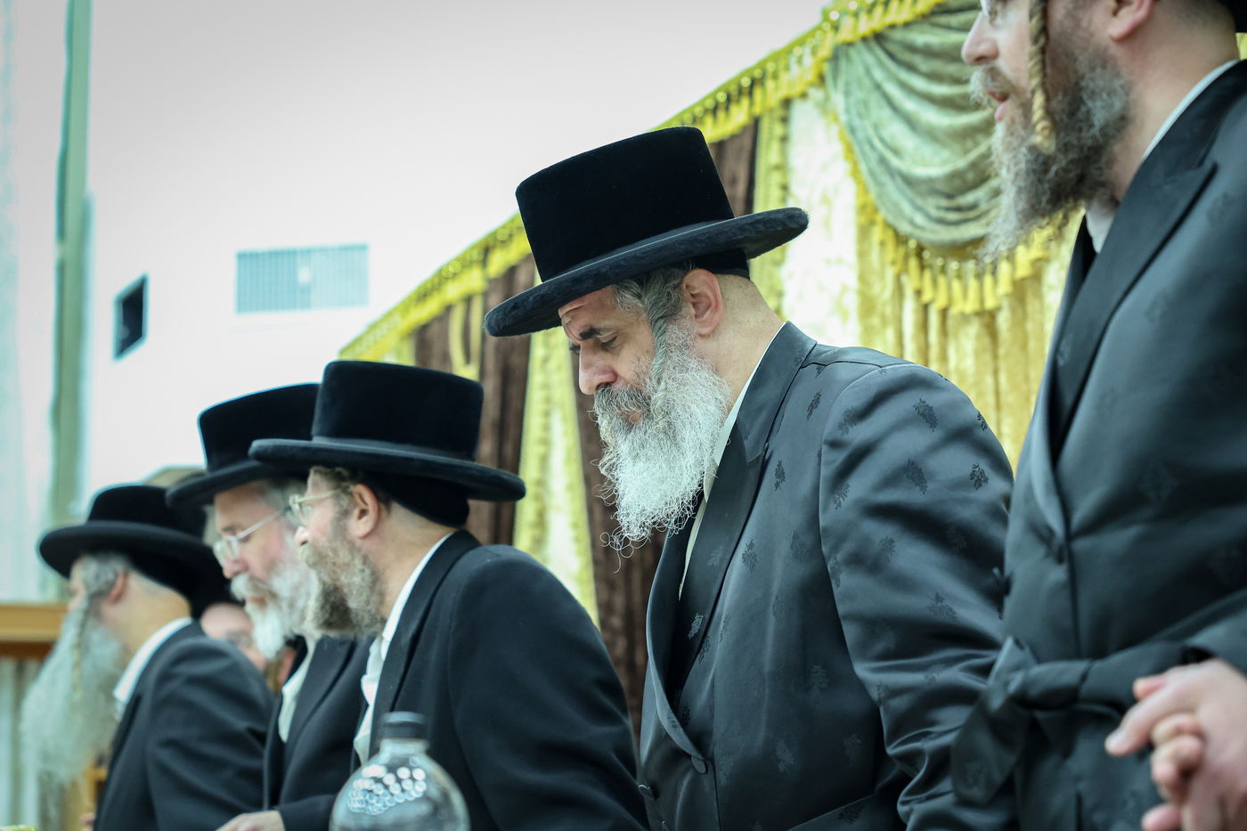 חלוקת פרסים בישיבת ויז'ניץ אשדוד