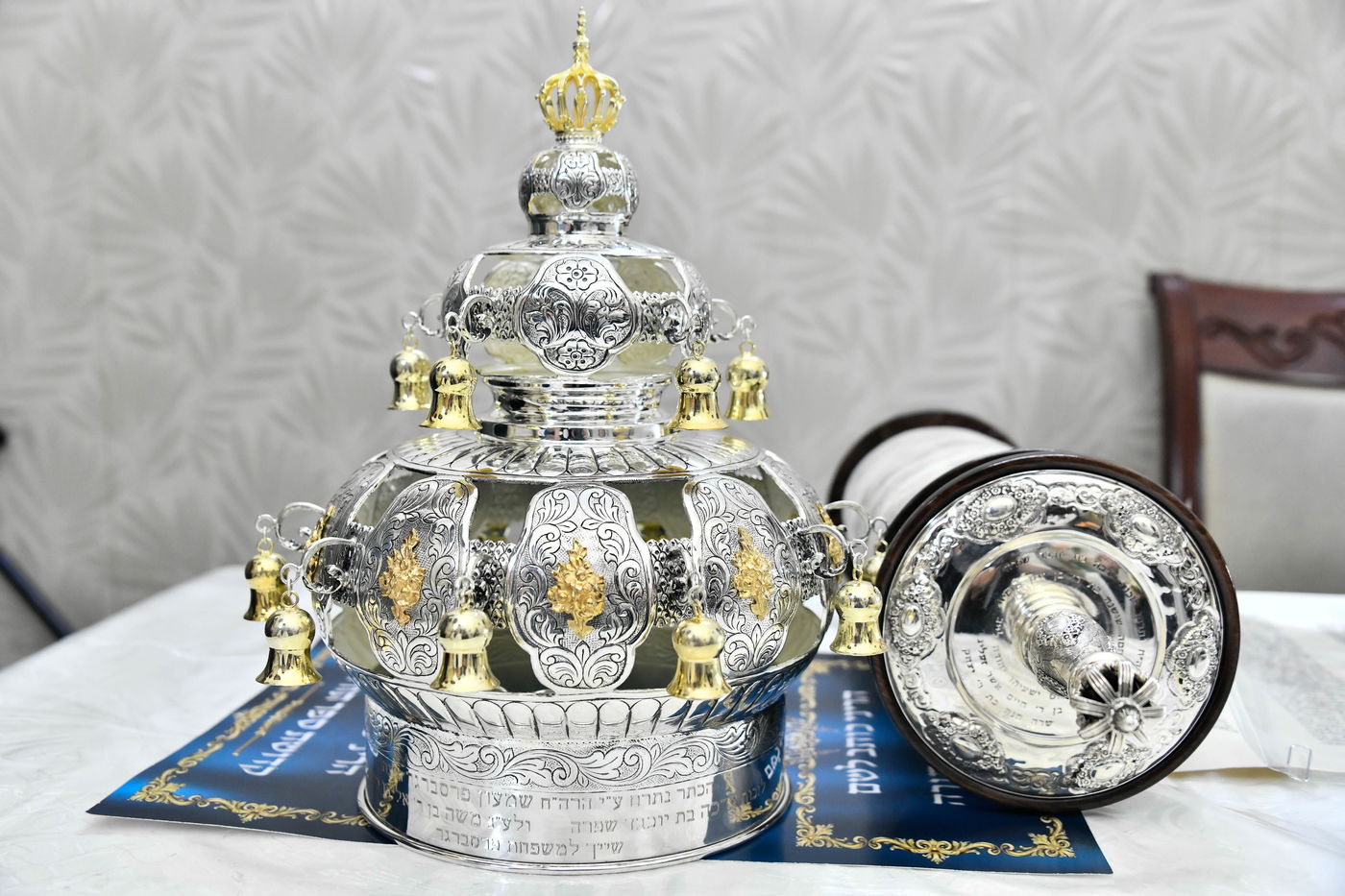 הכנסת ספר תורה לביהמ"ד ספינקא בירושלים