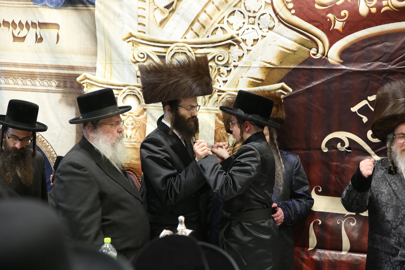 שמחת בר המצווה לנכד האדמו"ר מביאלה ב"ב