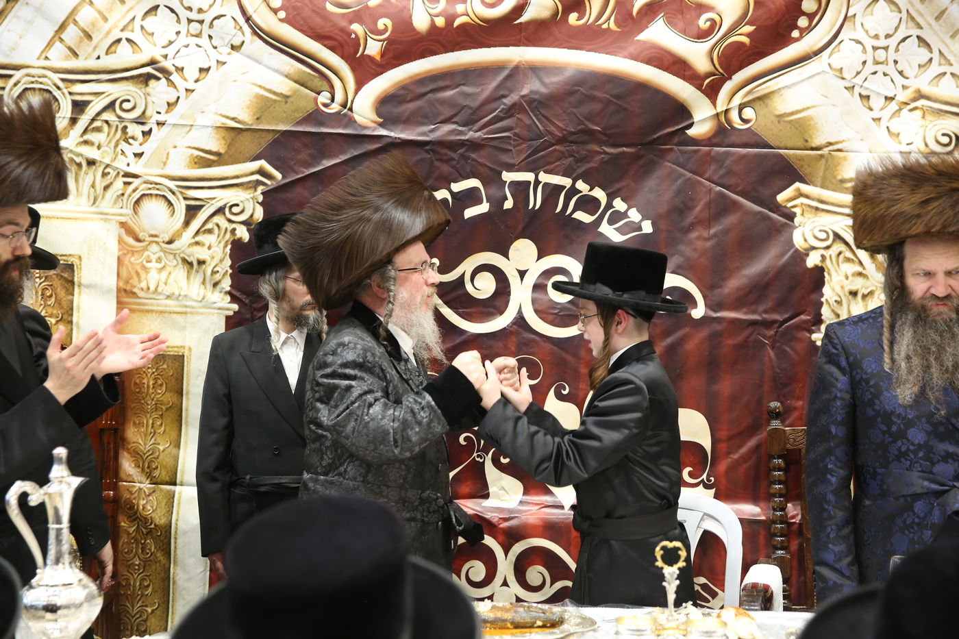 שמחת בר המצווה לנכד האדמו"ר מביאלה ב"ב