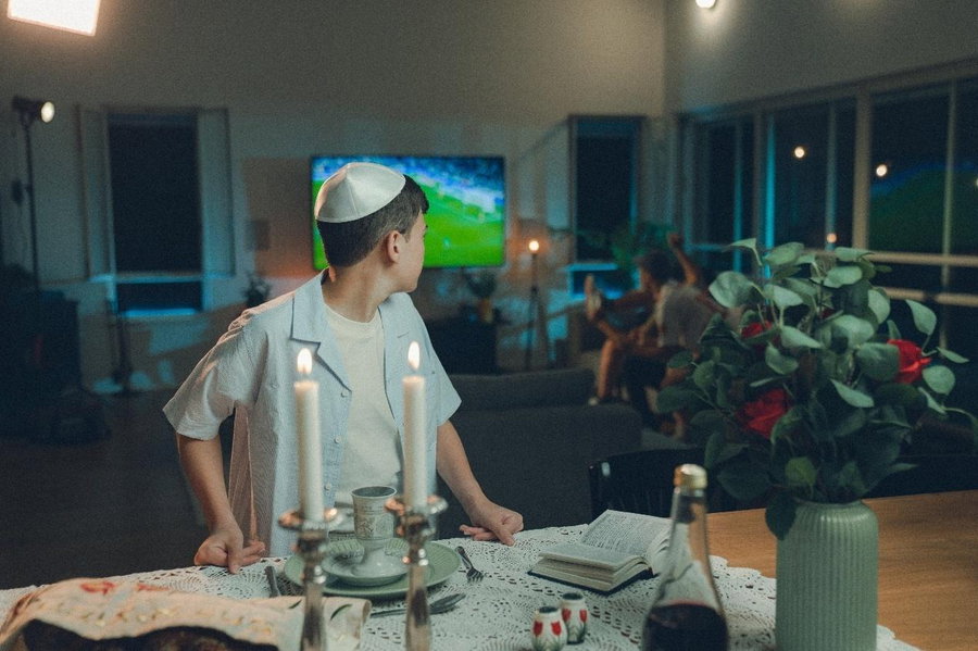 כשיש מי שנמצא איתם ברגעי ההתלבטות – הבחירה נהיית קלה יותר