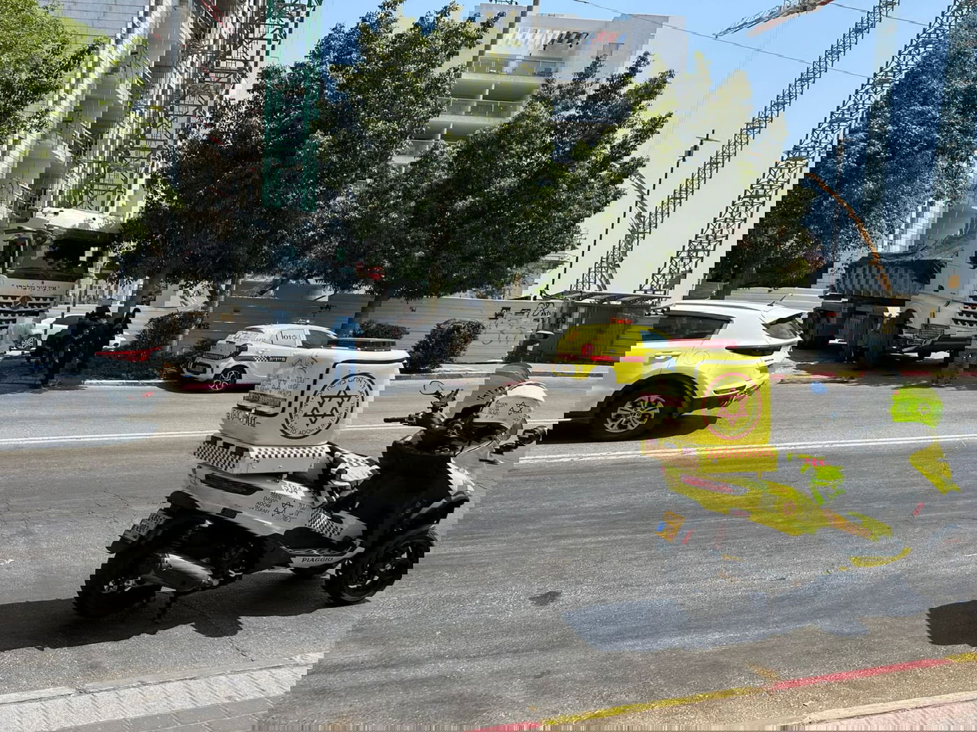 "ראינו מראה קשה": בת 80 נפגעה ממשאית בעוצמה ברחוב המרכזי