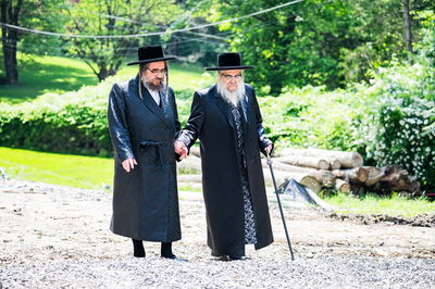 יציקת המקווה בישיבת סאטמר