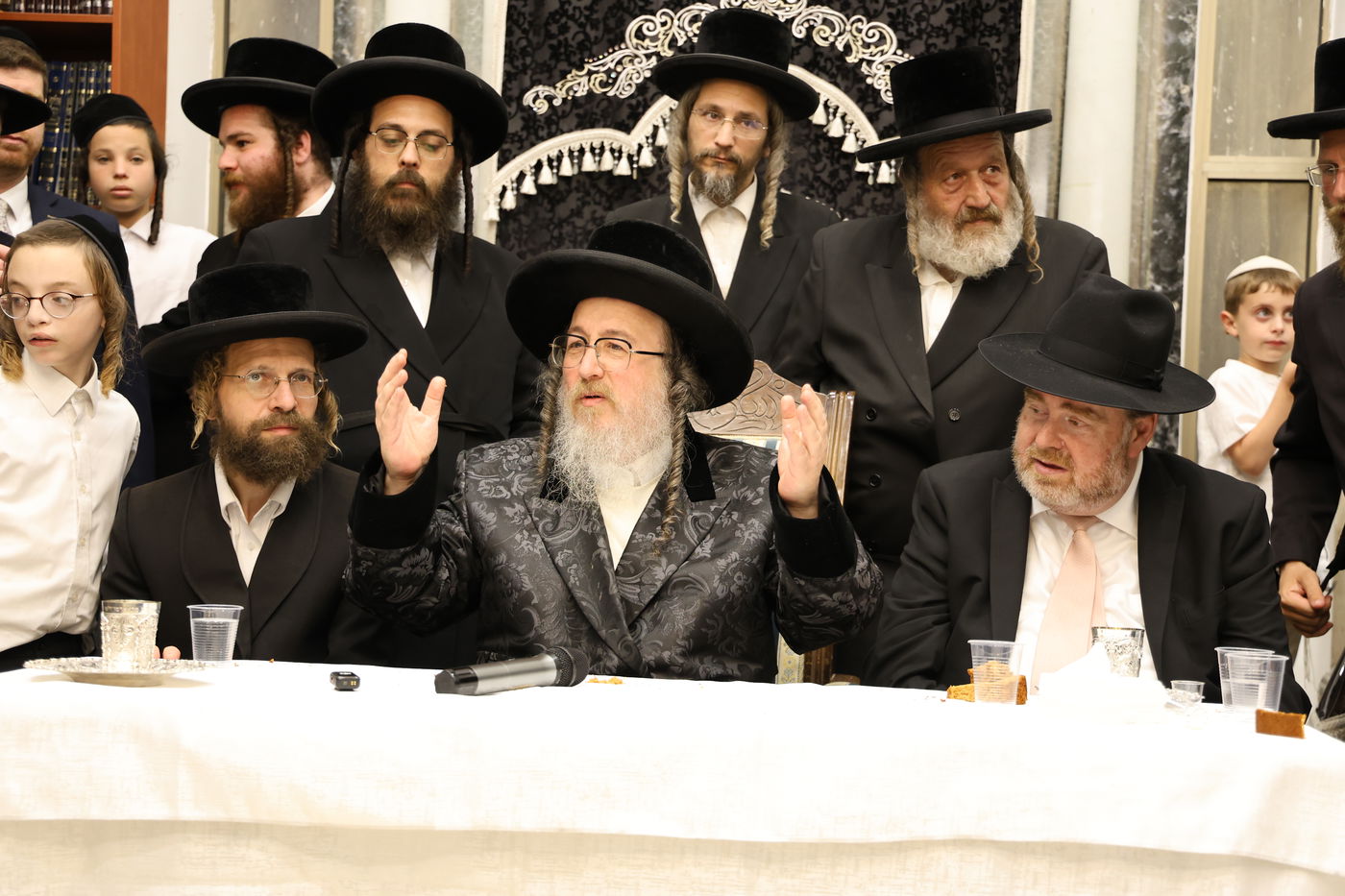 הכנסת ס"ת לביהמ"ד ביאלה ב"ב בביתר