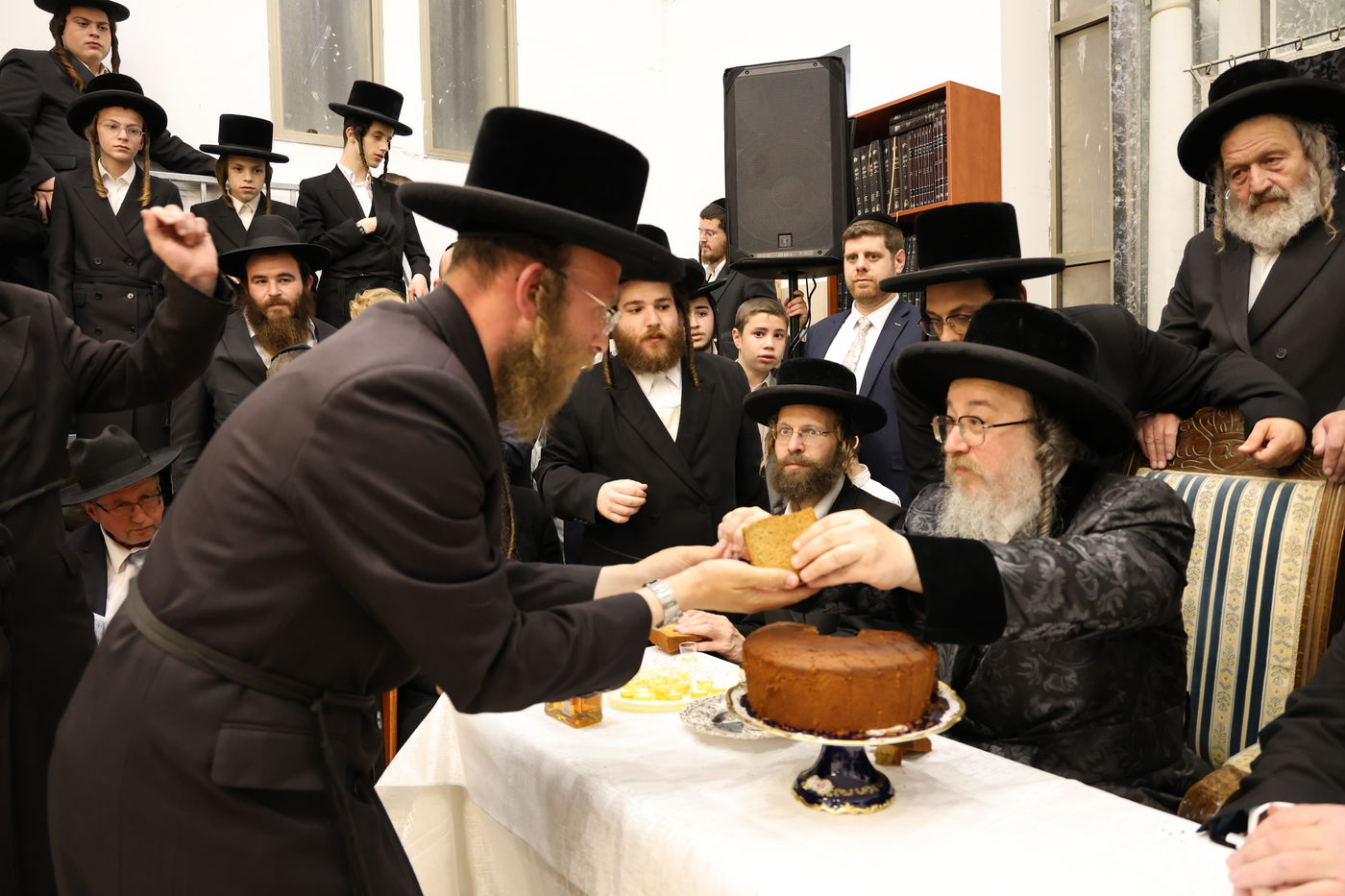 הכנסת ס"ת לביהמ"ד ביאלה ב"ב בביתר