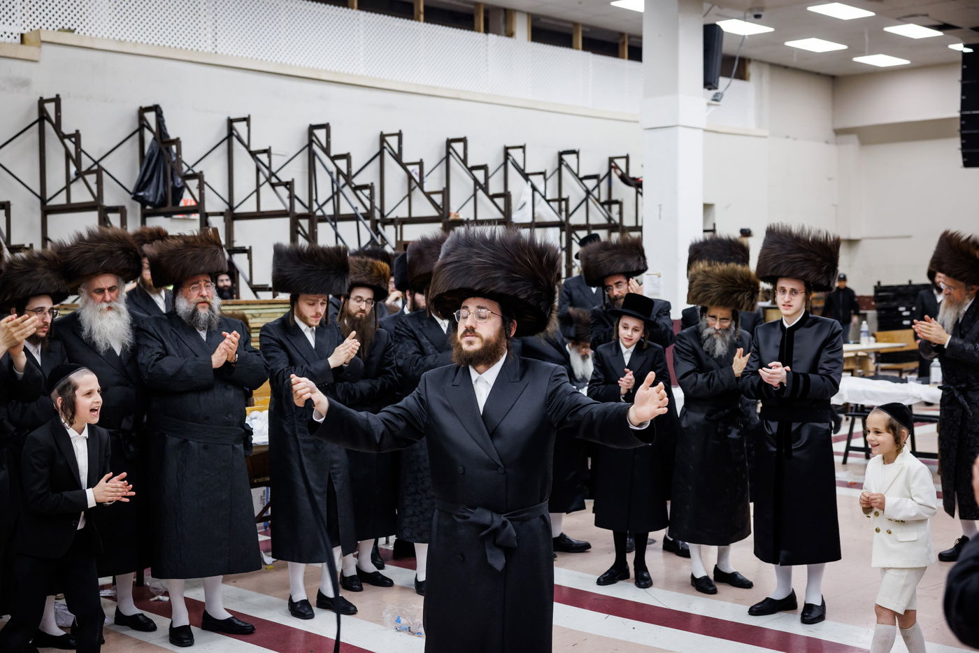 שמחת נישואי נכדת האדמו"ר מבאבוב - 45