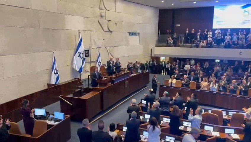 מחיאות כפים לנשיא ארגנטינה במליאה 