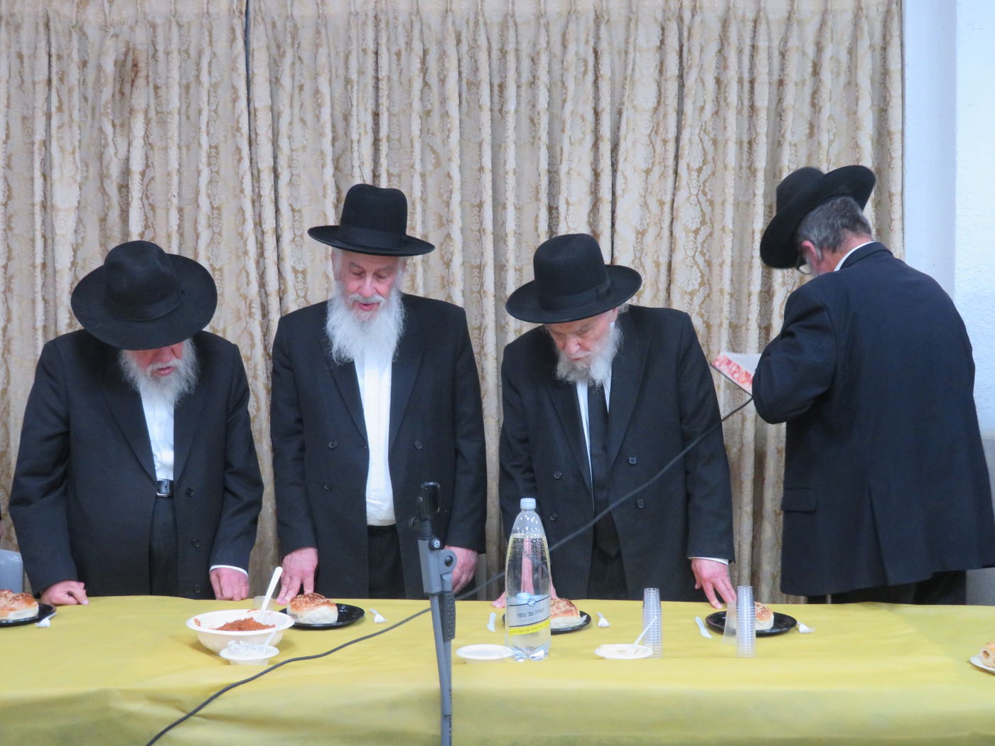 סיום הש"ס לע"נ זקן המשגיחים