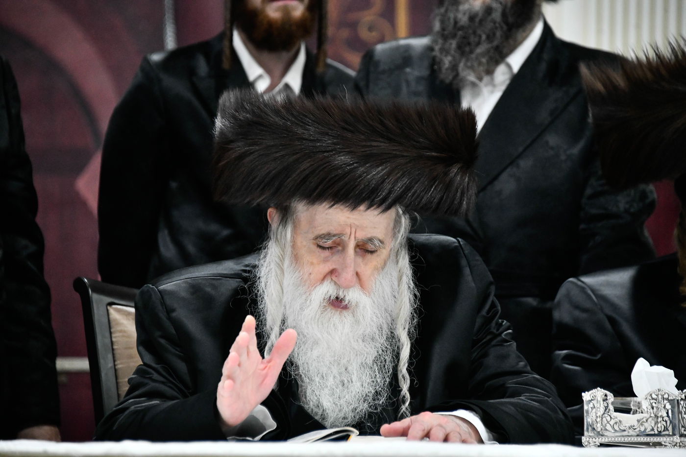 שמחת בית מכנובקא בעלזא - נחלת אהרן - בערגזאס