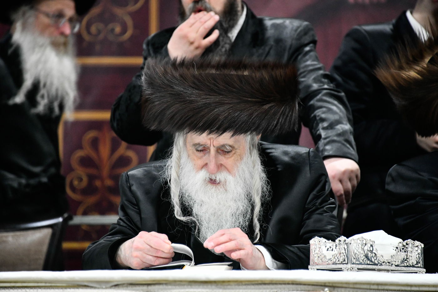 שמחת בית מכנובקא בעלזא - נחלת אהרן - בערגזאס