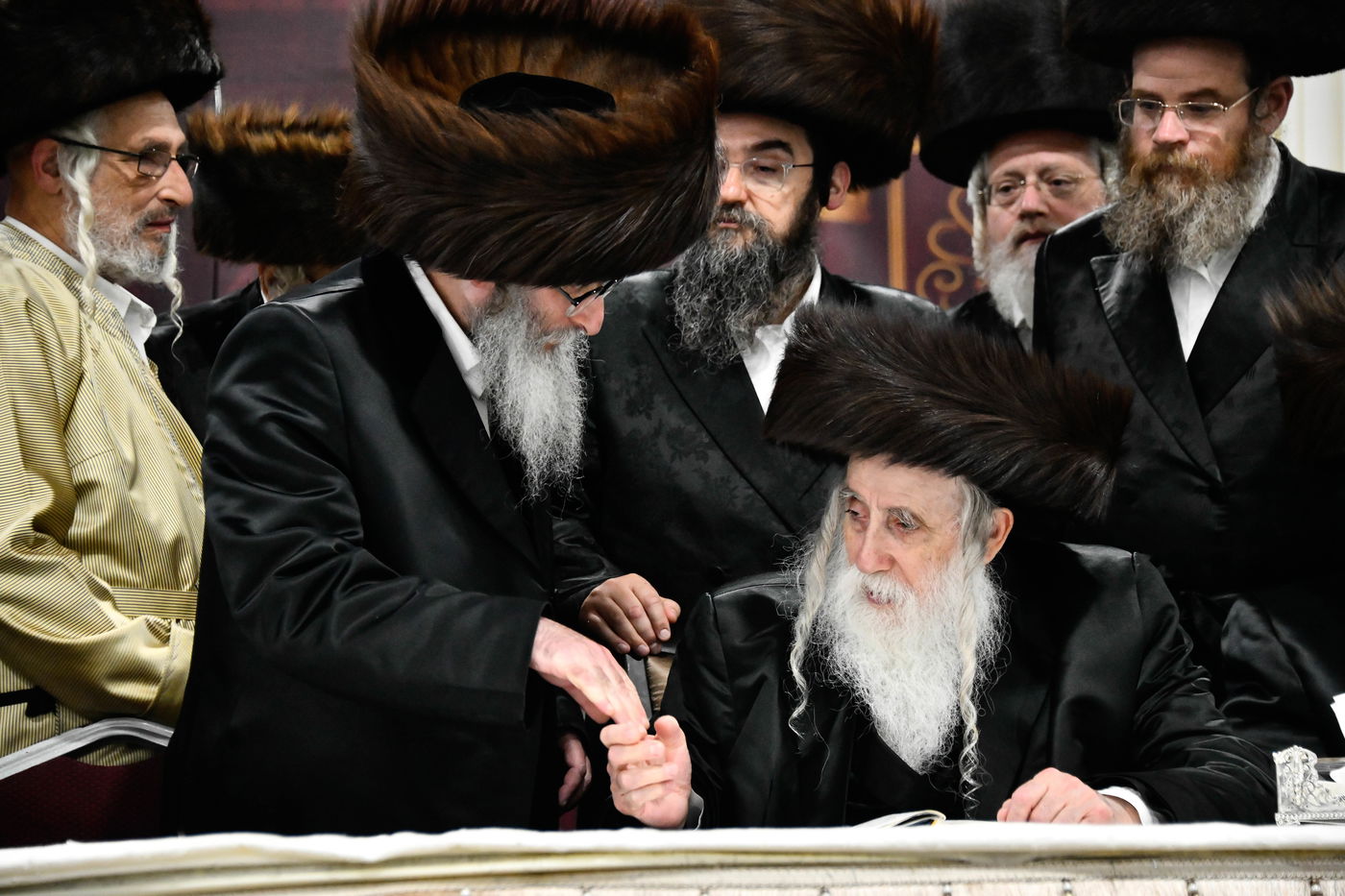 שמחת בית מכנובקא בעלזא - נחלת אהרן - בערגזאס