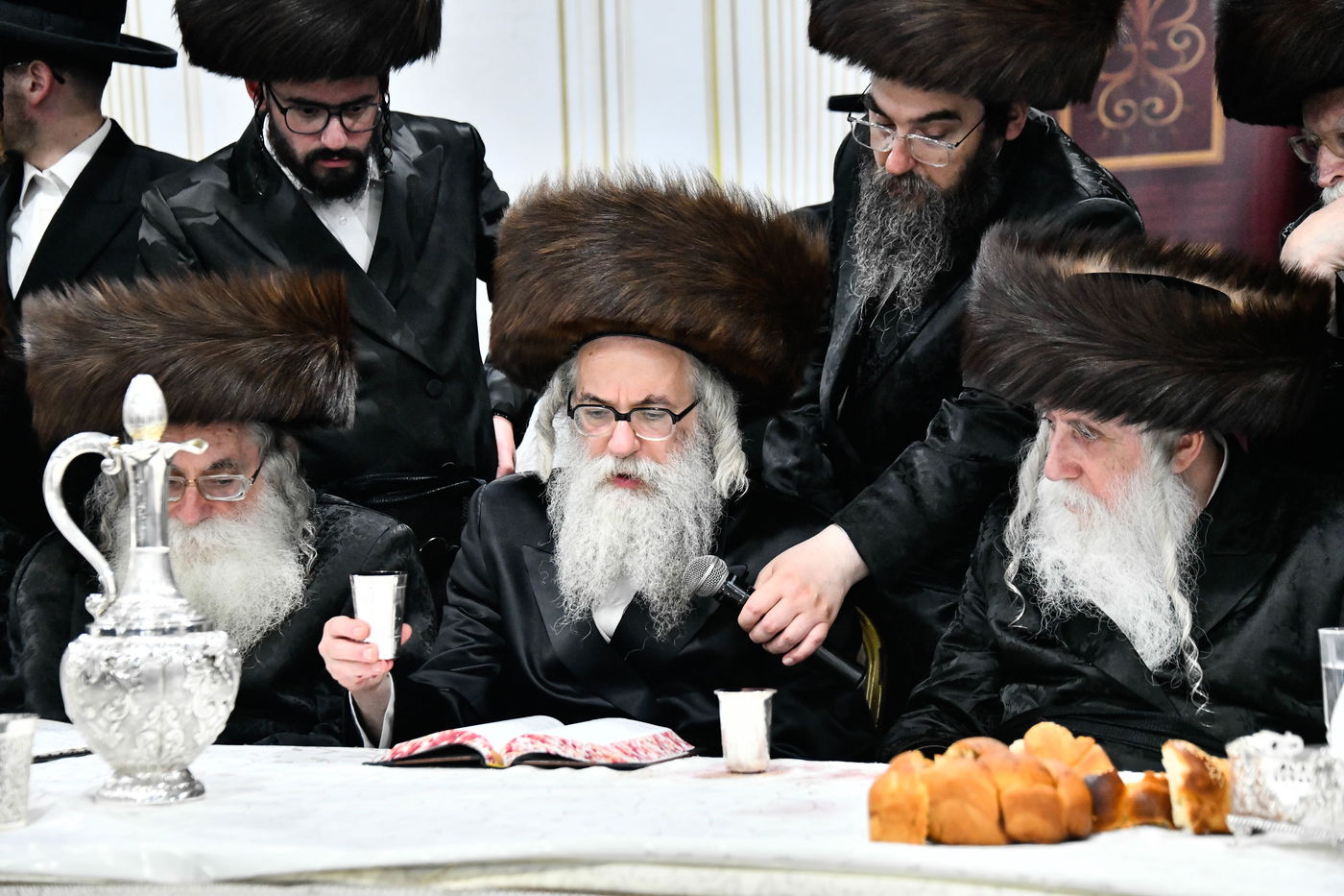 הרה"צ רבי נחמן יוסף טווערסקי בברכה