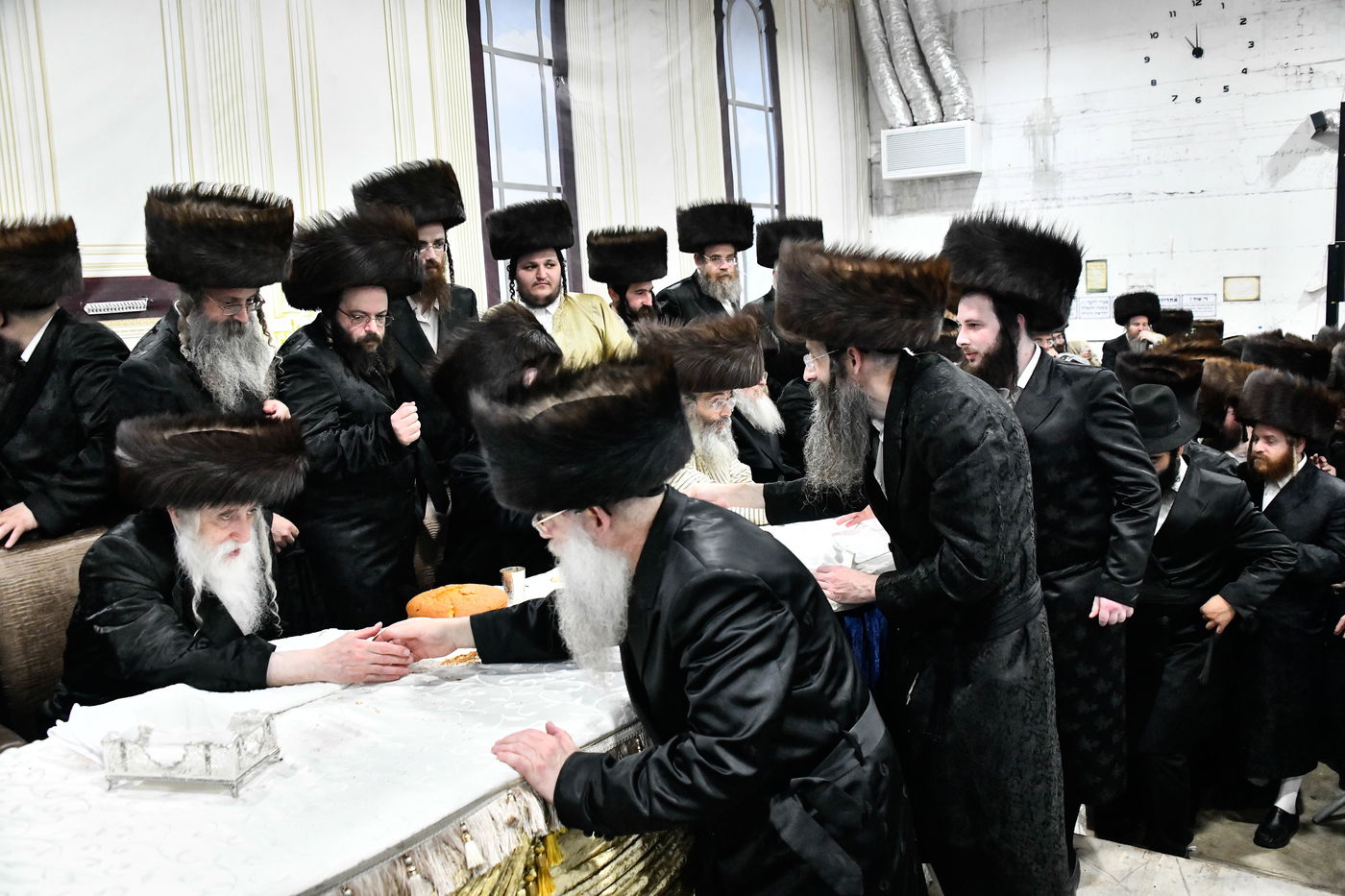 שמחת בית מכנובקא בעלזא - נחלת אהרן - בערגזאס