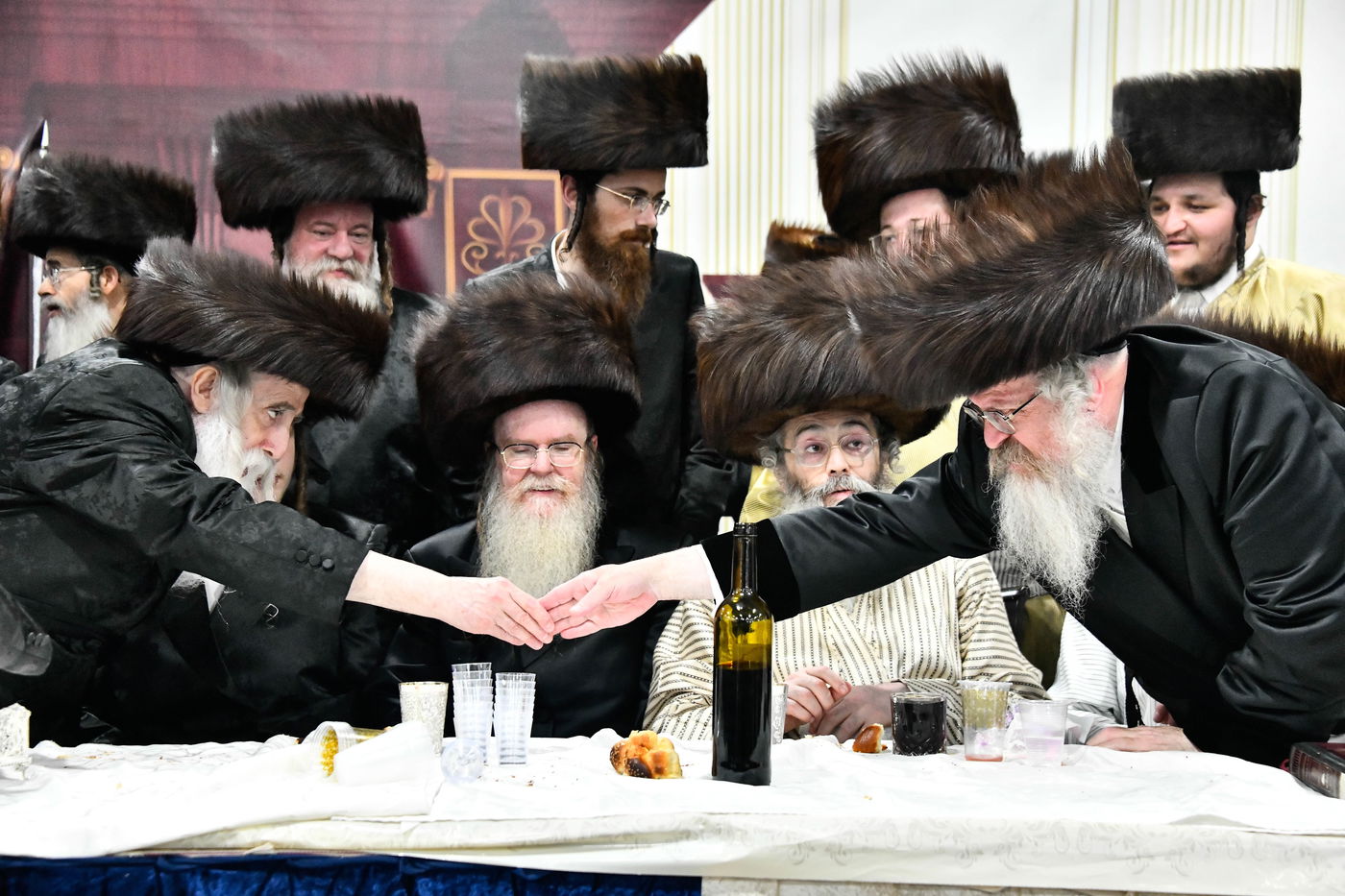 שמחת בית מכנובקא בעלזא - נחלת אהרן - בערגזאס