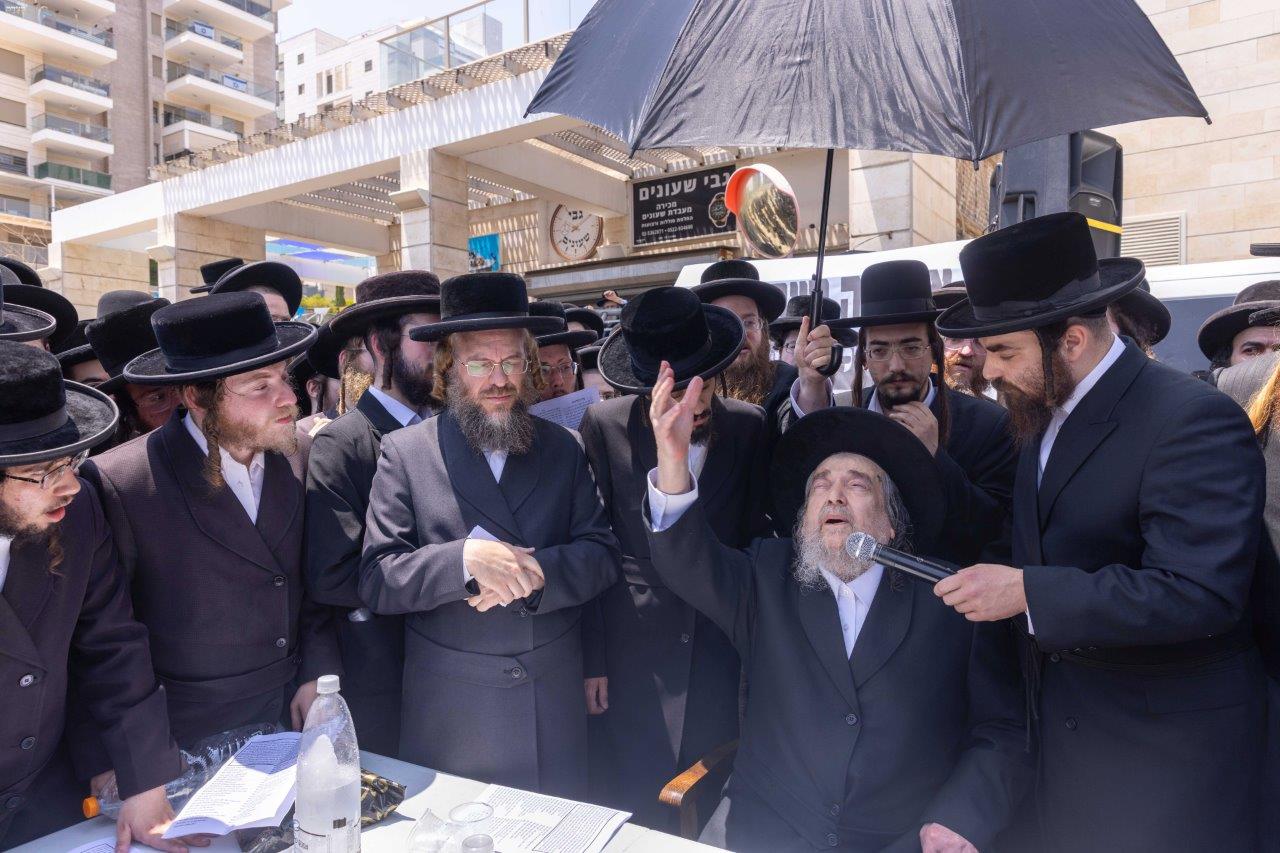 המחאה נגד חילולי הקברים ביהוד