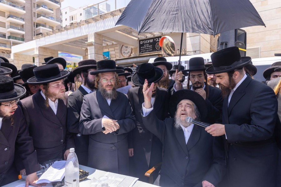 המחאה נגד חילולי הקברים ביהוד