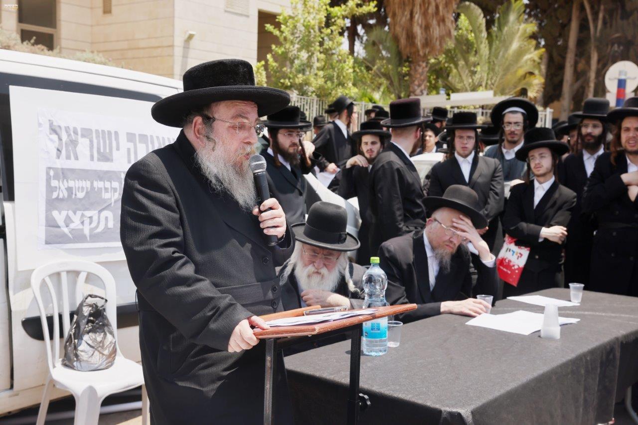 המחאה נגד חילולי הקברים ביהוד