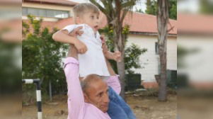 "מחכה להלוויה שלך": התגובה המצמררת של הבן להשבת גופת אביו החטוף