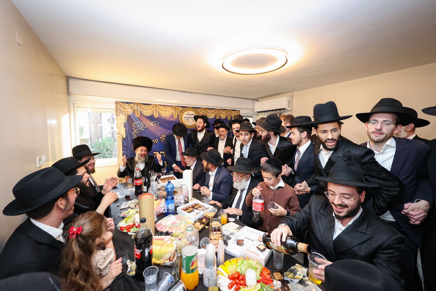 הכנסת ס"ת לקהילת 'בית שלמה' בירושלים