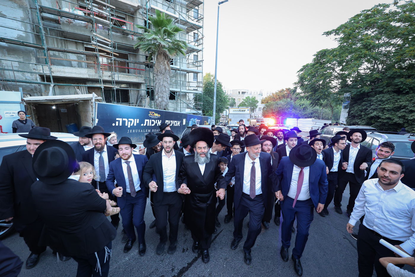 הכנסת ס"ת לקהילת 'בית שלמה' בירושלים