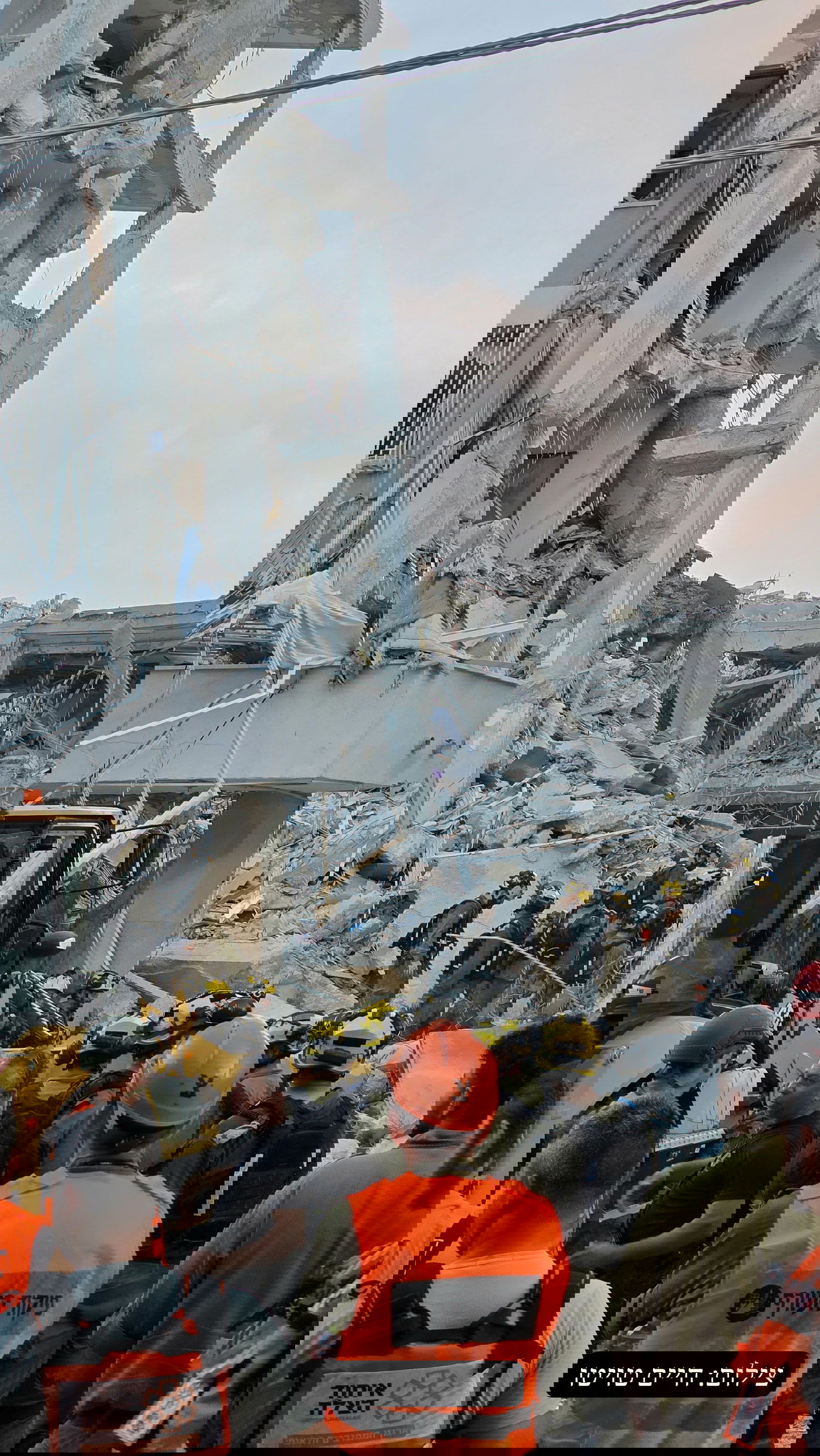 ניסיונות הפינוי והחילוץ בבת-ים