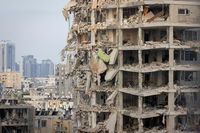 פגיעה ישירה בבת ים