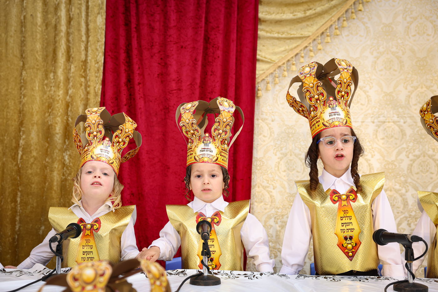 מסיבת חומש בתלמוד תורה נדבורנה