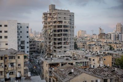 בת ים, הבוקר