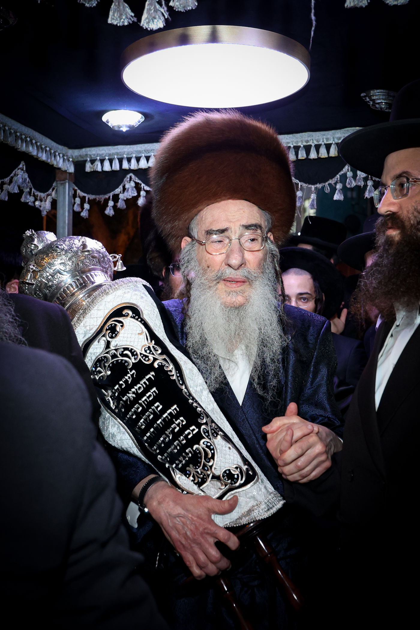 הכנסת ס"ת לישיבת אלכסנדר