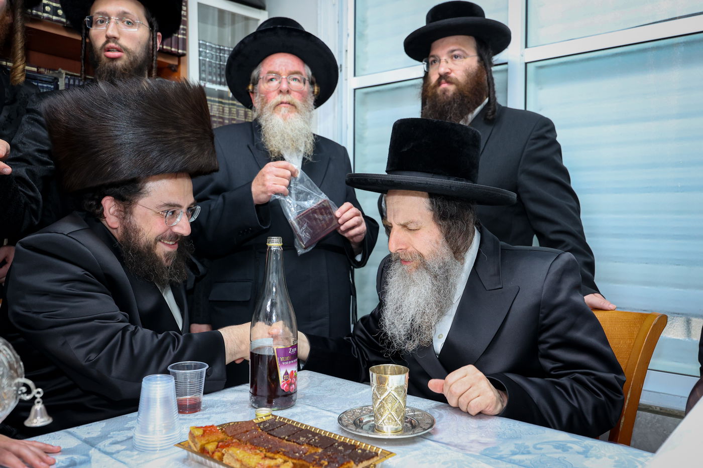 הכנסת ס"ת לישיבת אלכסנדר