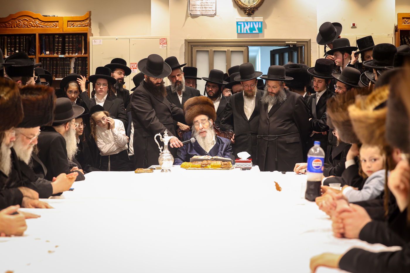 הכנסת ס"ת לישיבת אלכסנדר