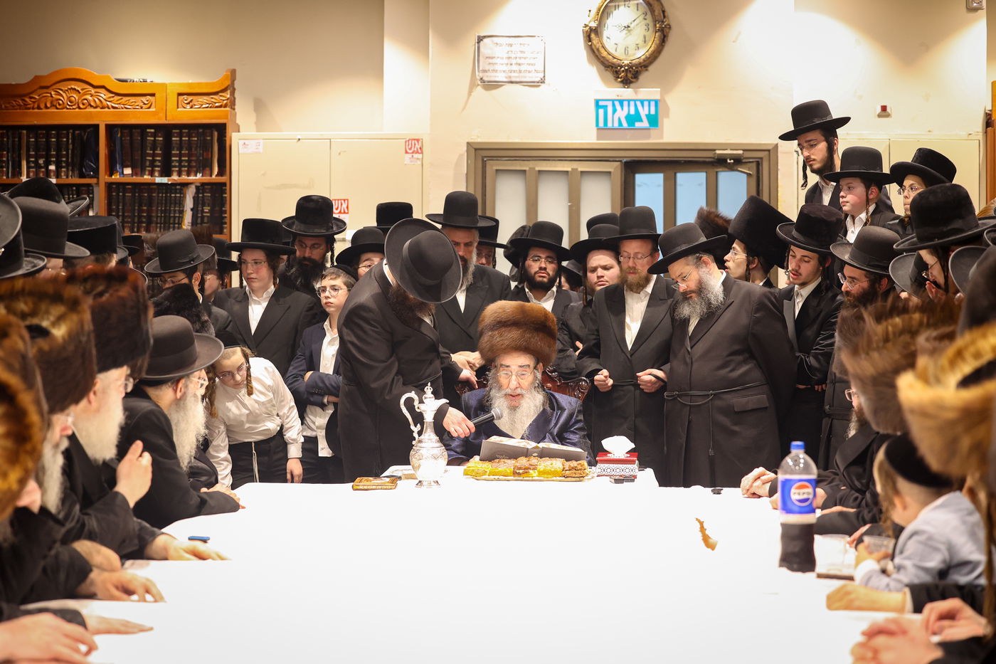 הכנסת ס"ת לישיבת אלכסנדר