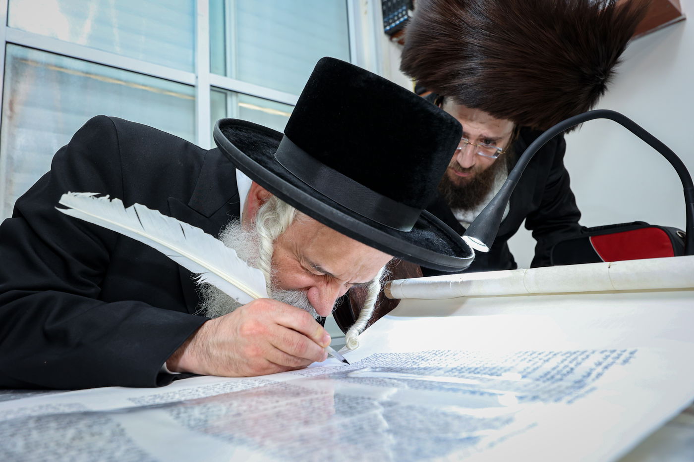 הכנסת ס"ת לישיבת אלכסנדר