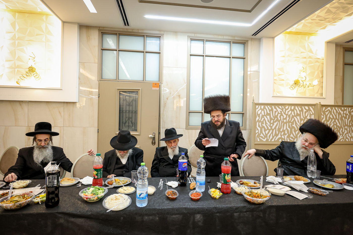 הכנסת ס"ת לישיבת אלכסנדר