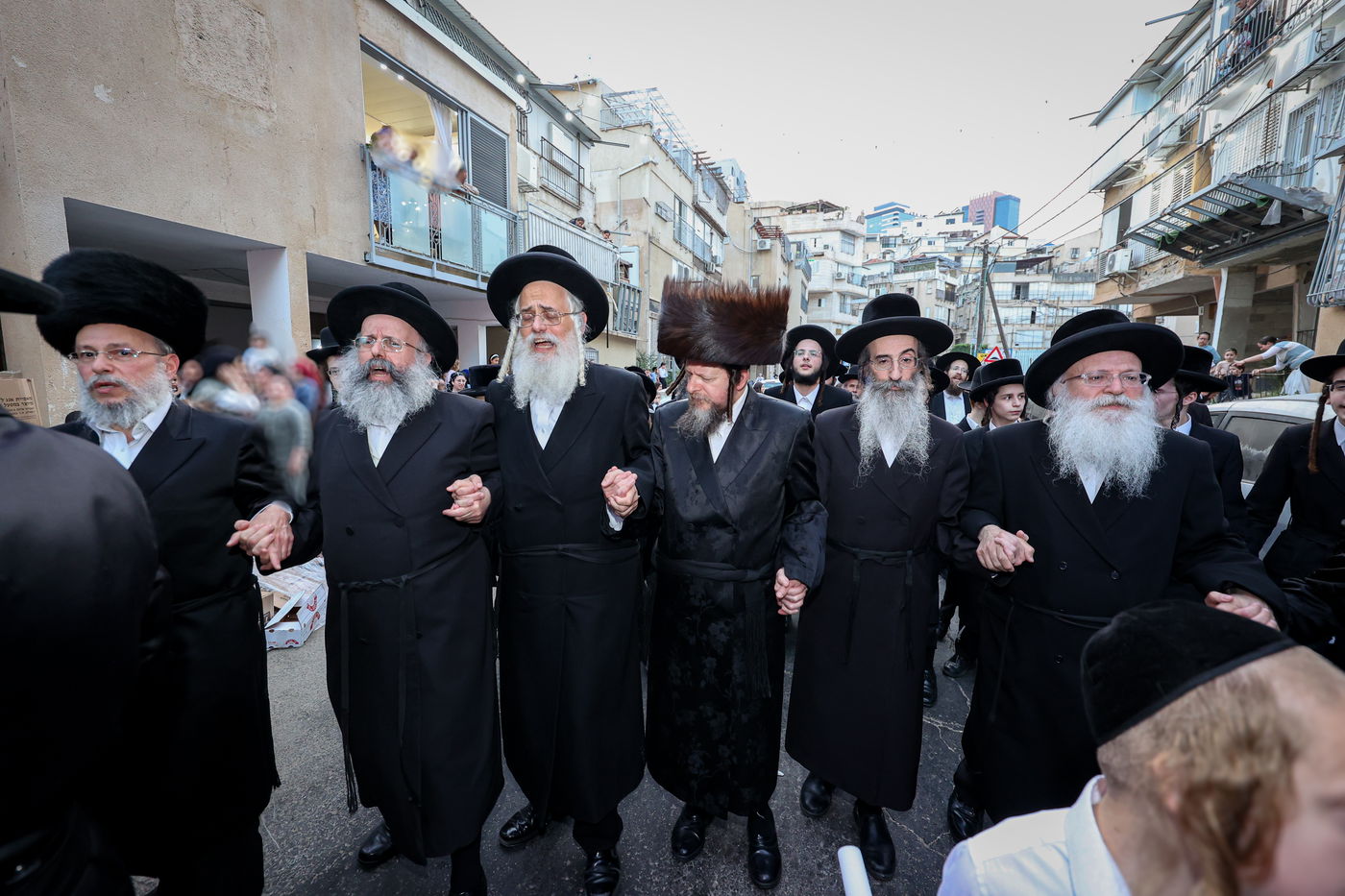 הכנסת ס"ת לישיבת אלכסנדר