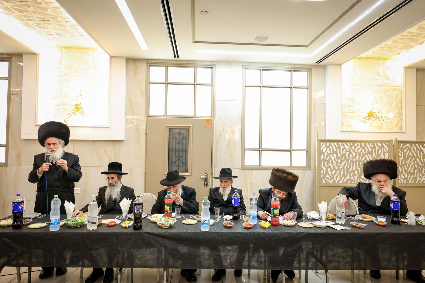 הכנסת ס"ת לישיבת אלכסנדר