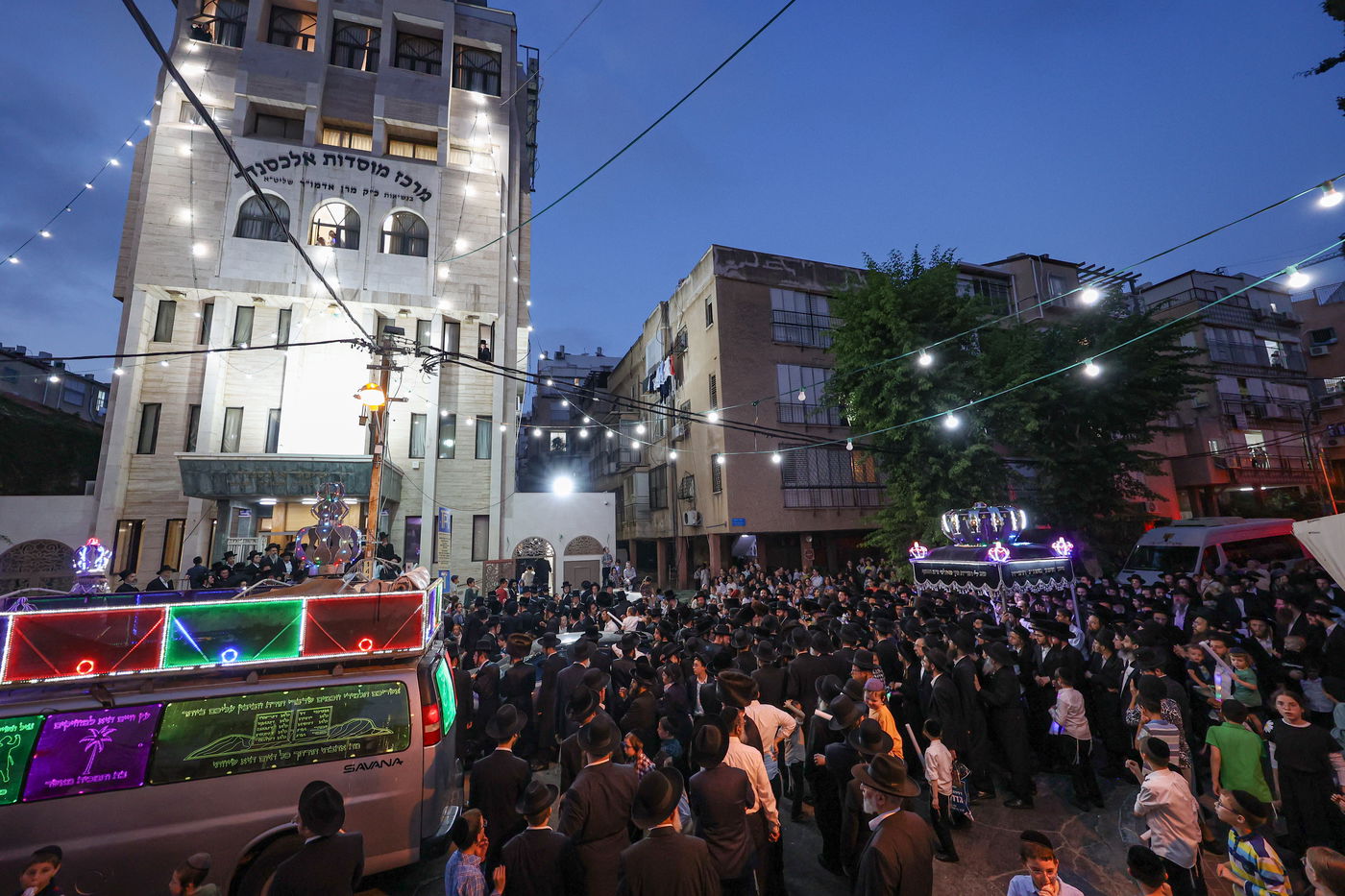 הכנסת ס"ת לישיבת אלכסנדר