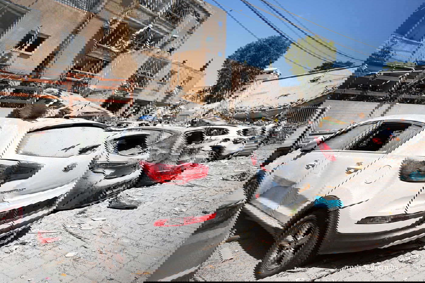 ההרס בזירת הנפילה בבני ברק