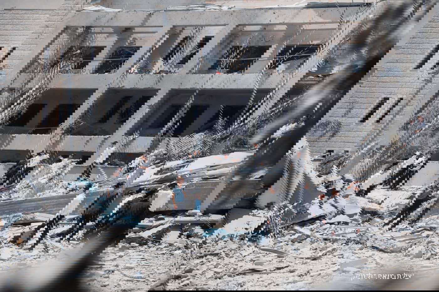 ההרס בזירת הנפילה בבני ברק