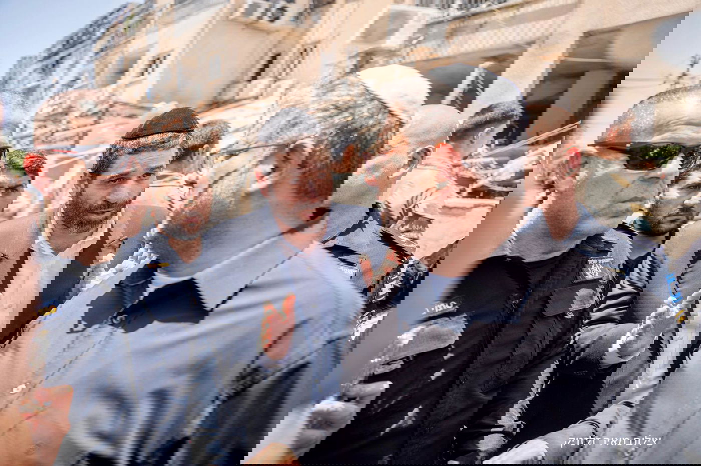 ההרס בזירת הנפילה בבני ברק