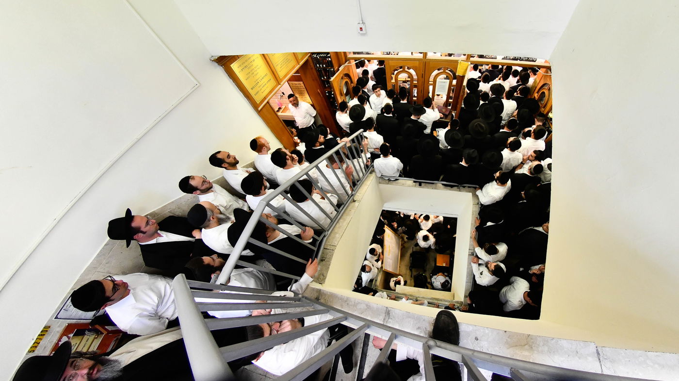 עצרת תפילה והתעוררות בישיבת מיר