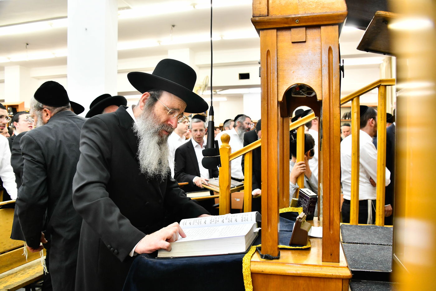 עצרת תפילה והתעוררות בישיבת מיר