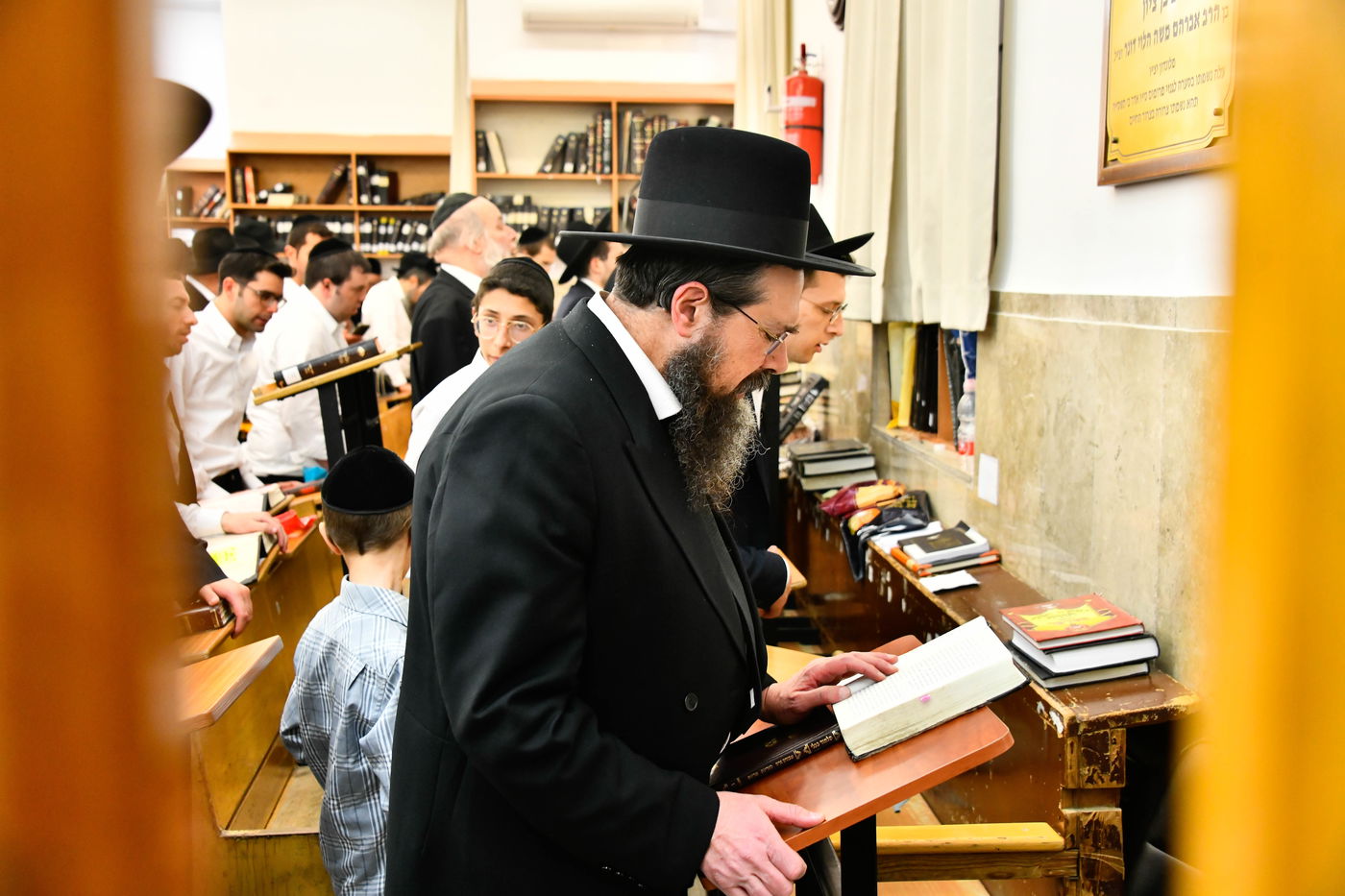 עצרת תפילה והתעוררות בישיבת מיר