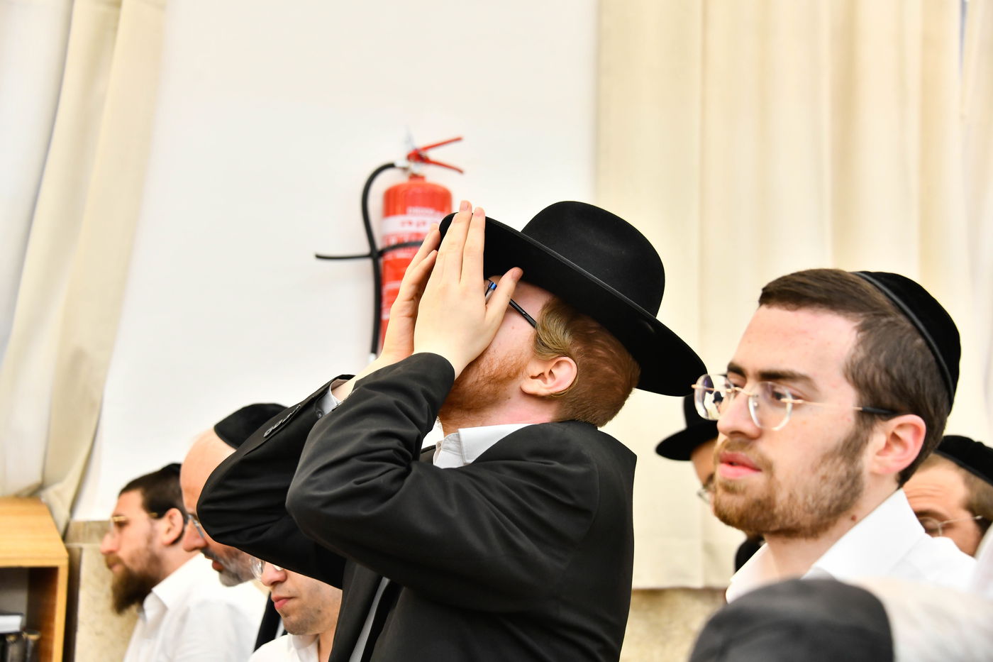 עצרת תפילה והתעוררות בישיבת מיר