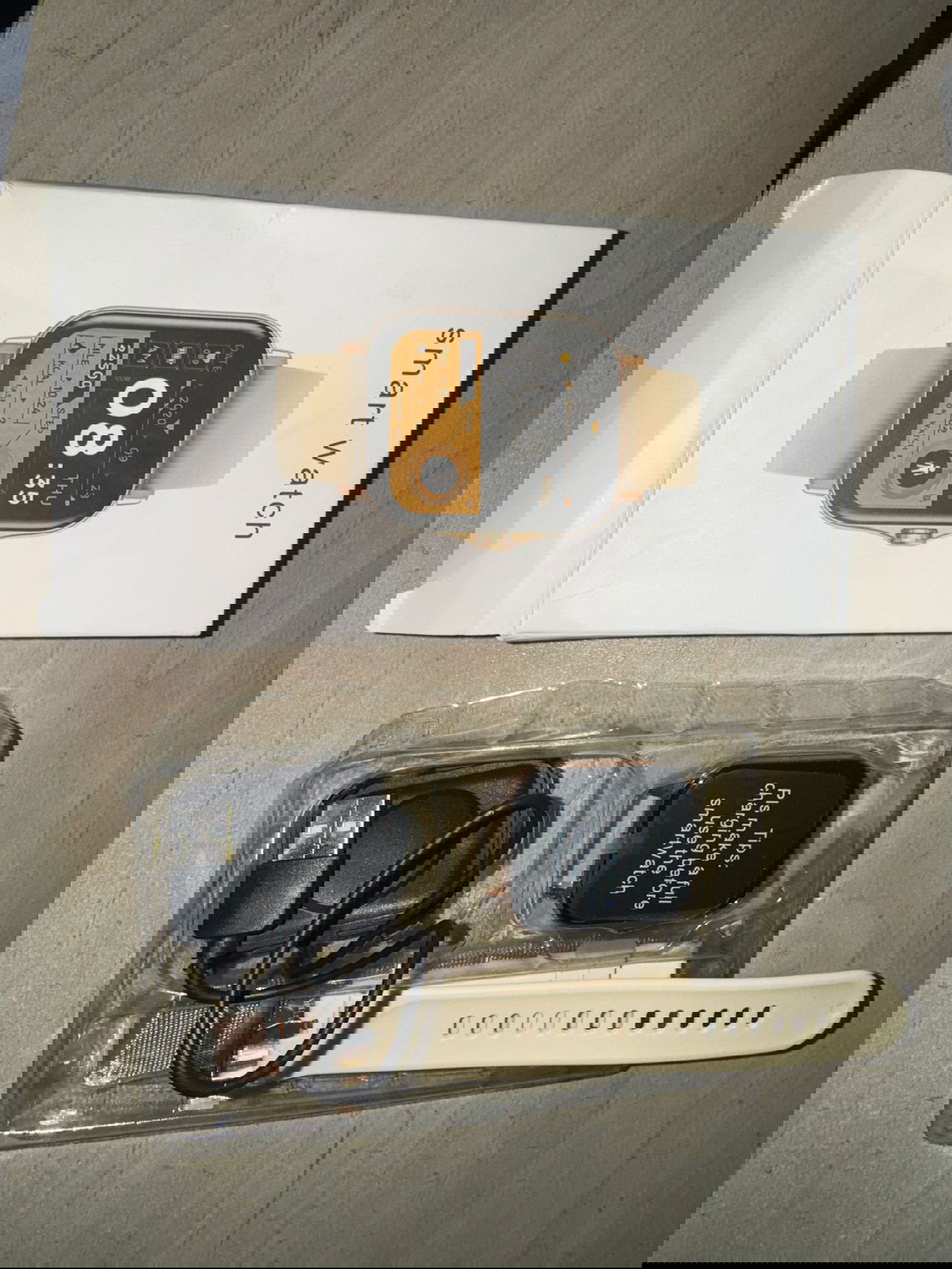 מהפריטים שנגנבו