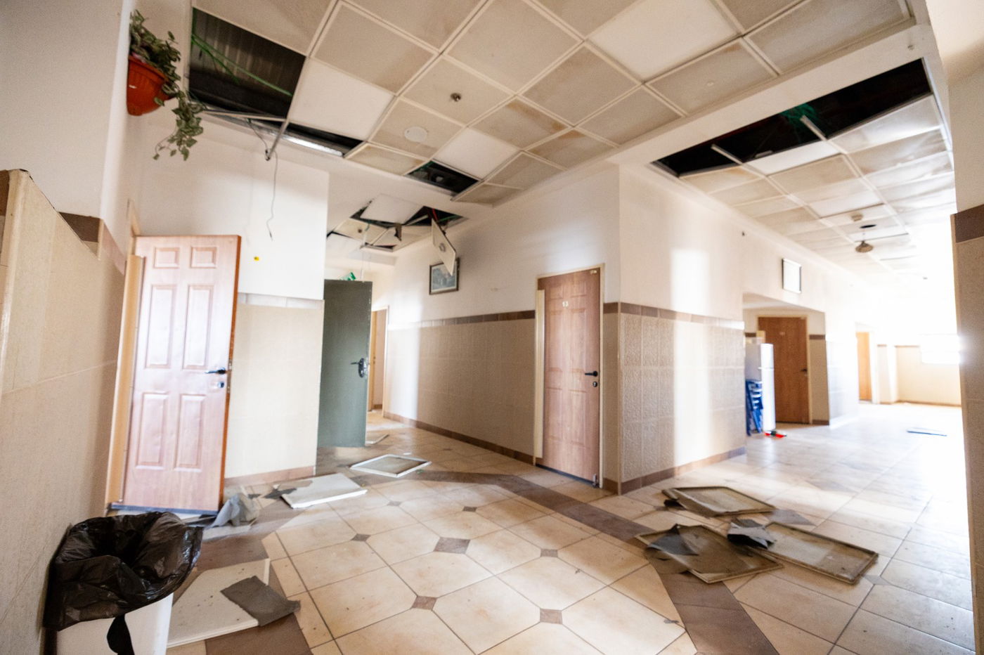 נזקי טיל האיראני בישיבת חב"ד בב"ב