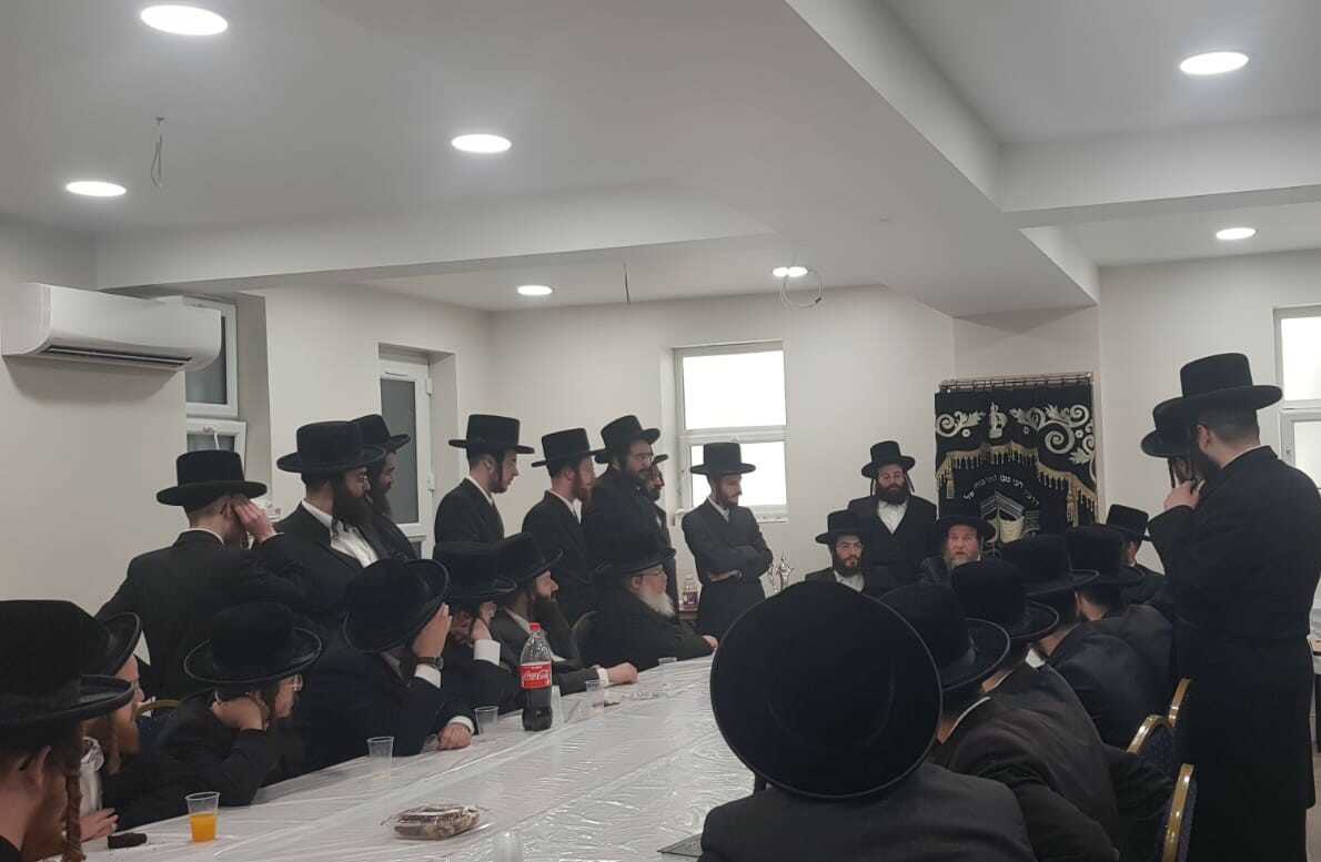 הגה"צ רבי יעקב מרדכי הגר בביקור בזק בלונדון