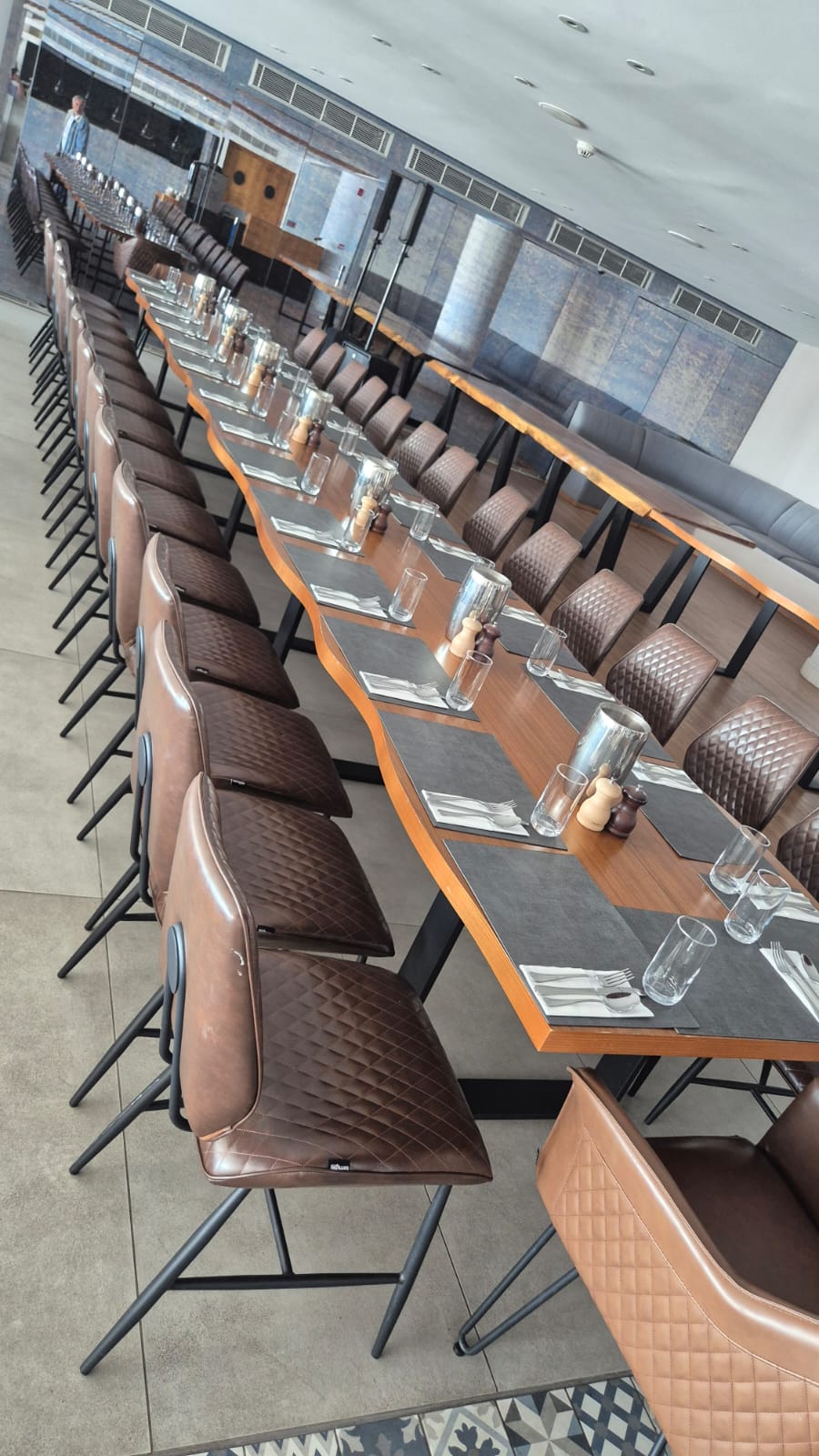 "פתאום הופיעו מאות": זה מה שעשו ישראלים שנתקעו בגלל המלחמה בחו"ל 